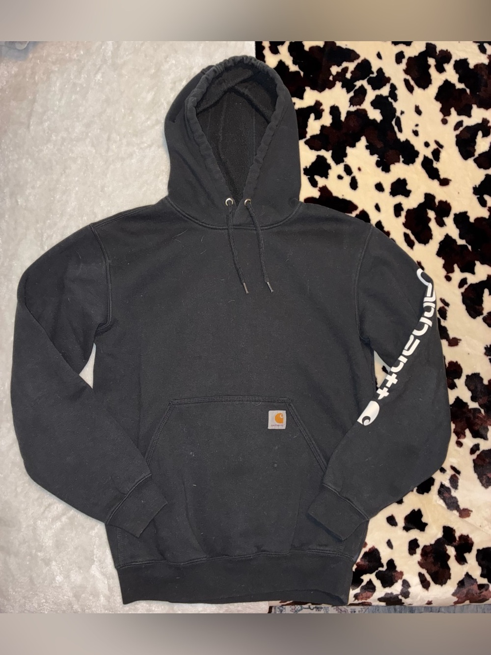 Black Carhartt sweatshirt